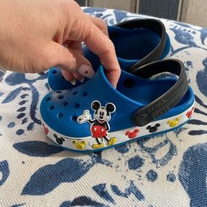 Mickey crocs